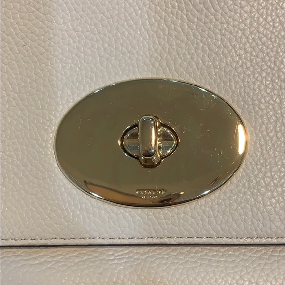 PRICE DROP! Coach cross body bag - Picture 2 of 8